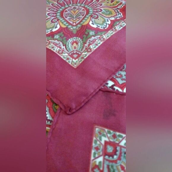 Vintage 💯 Silk Scarf William Morris Style Paisley Red & Gold - Picture 15 of 16